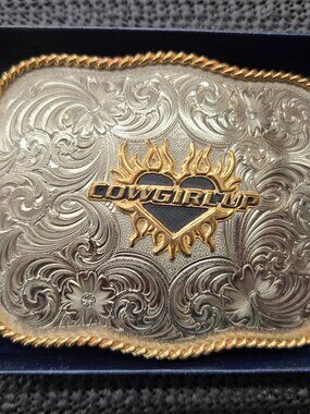 Ladies New old stock Montana Silversmith Cowgirl Up Belt buckle